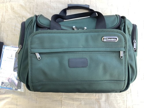Travelpro Platinum 3 Shoulder Bag Green 16x11x8 Carry-on Travel Bag NICE! - Picture 3 of 11