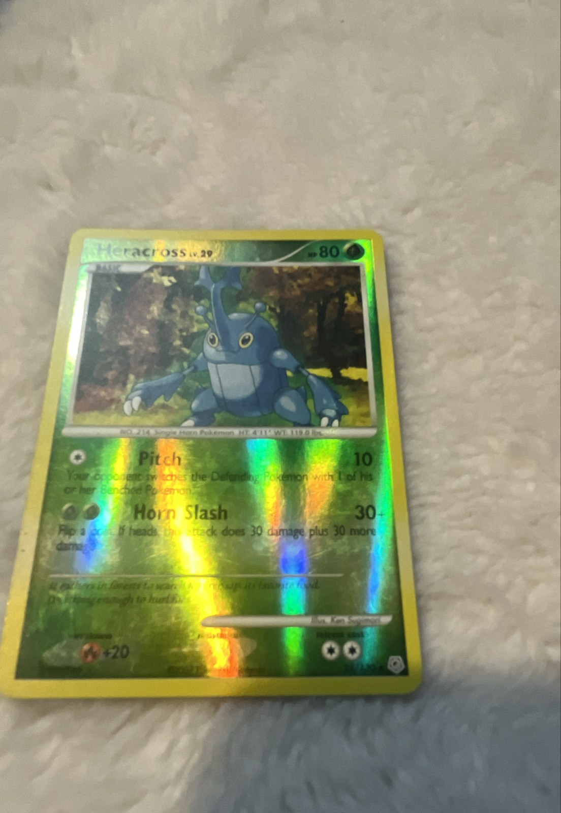 Heracross 28/130 Diamond and Pearl Reverse Holo
