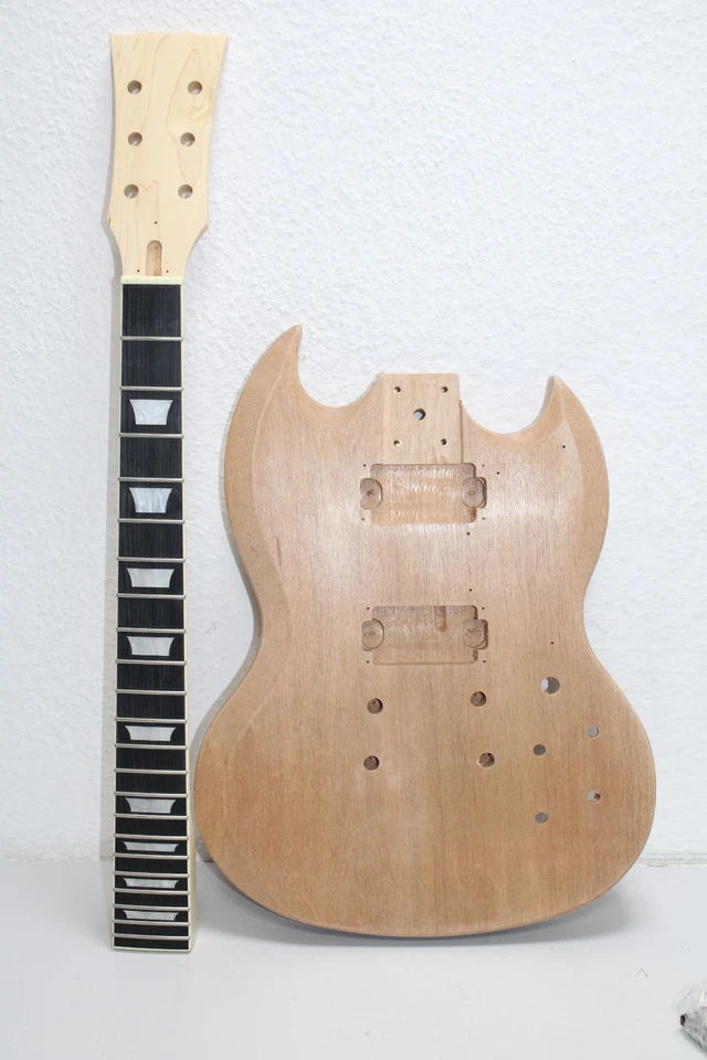 Harley Benton Electric Guitar Kit DC Style (H7) - Bild 2 von 4