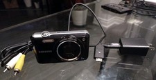 Samsung ES67 Digital Camera 10.2MP 5x Zoom with 1 battery/ Charger/ Av Works