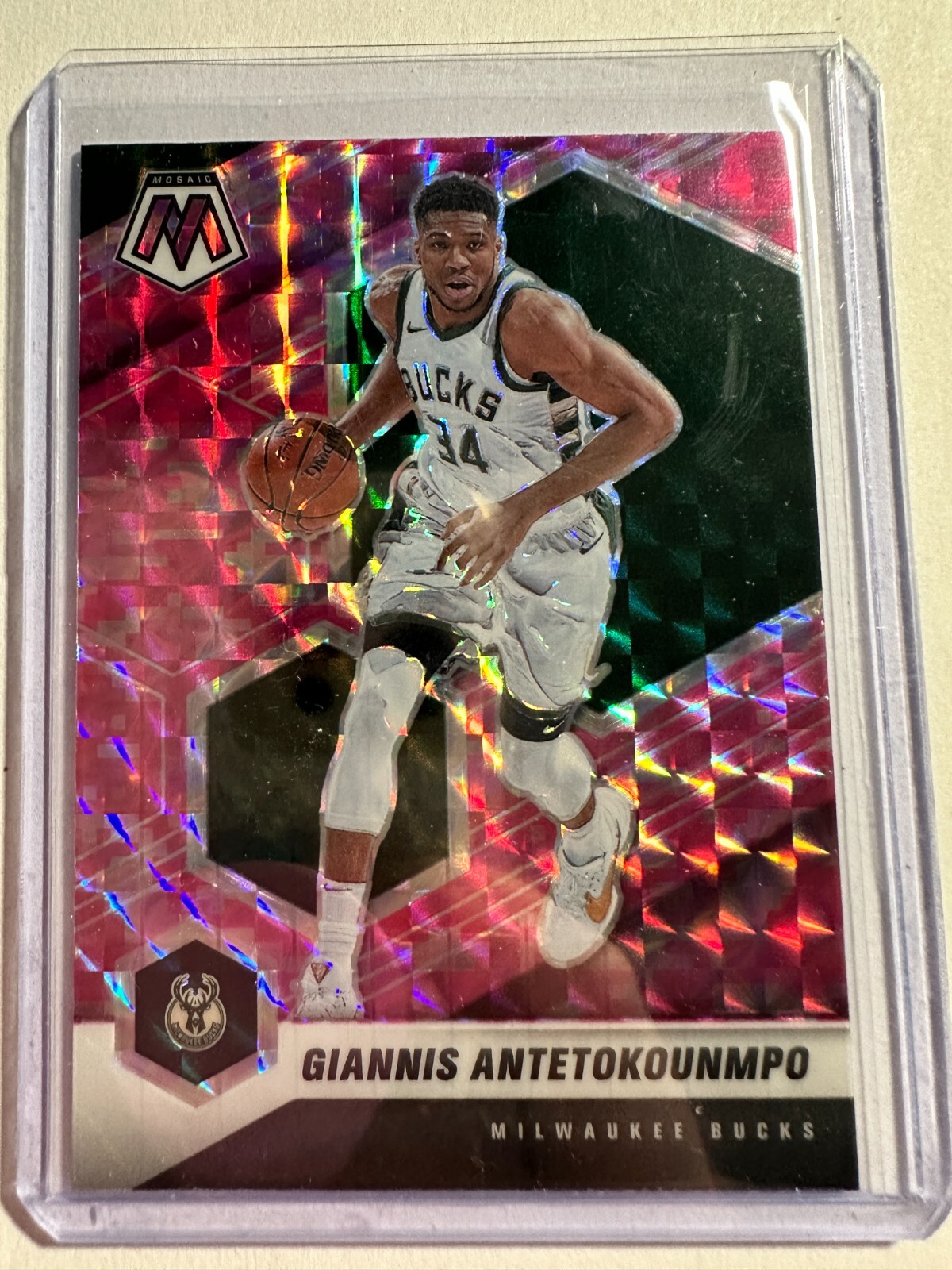 K109,056 - 2020-21 Panini Mosaic Mosaic Camo Pink #80 Giannis Antetokounmpo