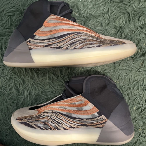 Brand New Size 9 YZY QNTM Adidas Yeezy Quantum Flash Orange 2021 Ye Kanye 