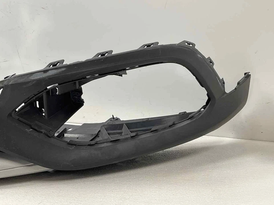 Conjunto de cubierta de parachoques inferior delantero Buick Regal TourX 18-20 con cenefa ¡Ver grietas! Foto 4 de 4