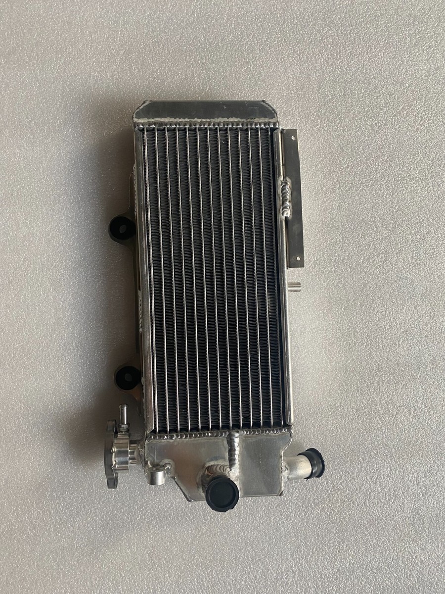 ま ✓Alloy Radiator 17117652234 BMW F650 CS 00-05