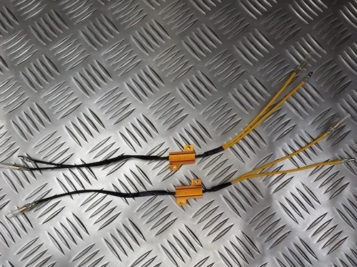 TRIUMPH, INDICATEURS LED PERSONNALISÉS RÉSISTANCES PERSONNALISÉES SPÉCIAL HARLEY