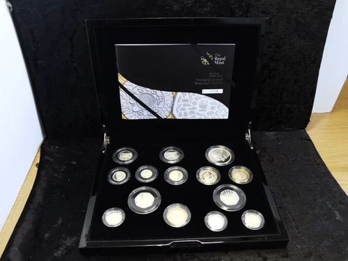 Great Britain, Silver (.925), 2011 Proof Coin Year Set in Box, Toned