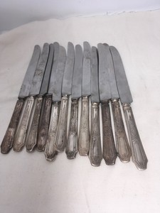 Vtge-Lot-Of-12-Knives-1847-rogers-bros-Oneida-silverware-stainless-Silver-plated
