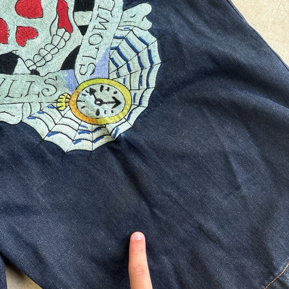 Pantalones cortos Ed Hardy Love Kills 2008 bordados lentamente para hombre talla 44 Foto 3 de 4