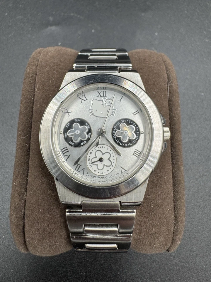Reloj Hello Kitty Edición Limitada 1003 Sanrio Cronógrafo Acero Inoxidable Raro G Foto 4 de 4
