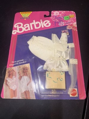 Barbie Fancy Frills Lingerie Fashion NRFC #2977 White Satin Lace   1991 New