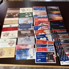 Dealers Lot Of United States Mint Sets 27 Sets In Total Lot #15