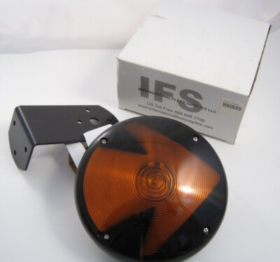 7'' Amber Arrow Lens Bus, Truck & Trailer Turn Signal Light with Bracket