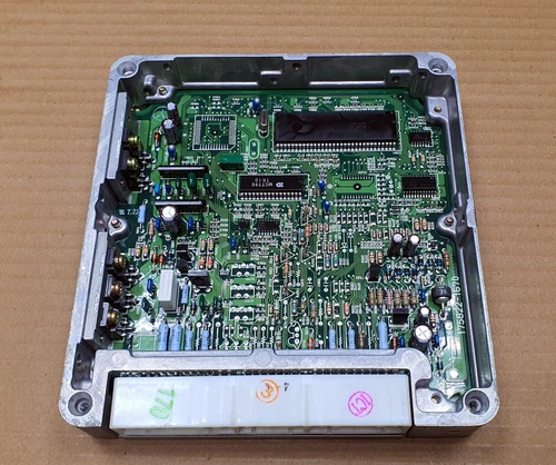 Toyota Land Cruiser KZJ90L KZJ95R 1KZTE M/T 89661-60540 engine computer oem jdm - Picture 6 of 9