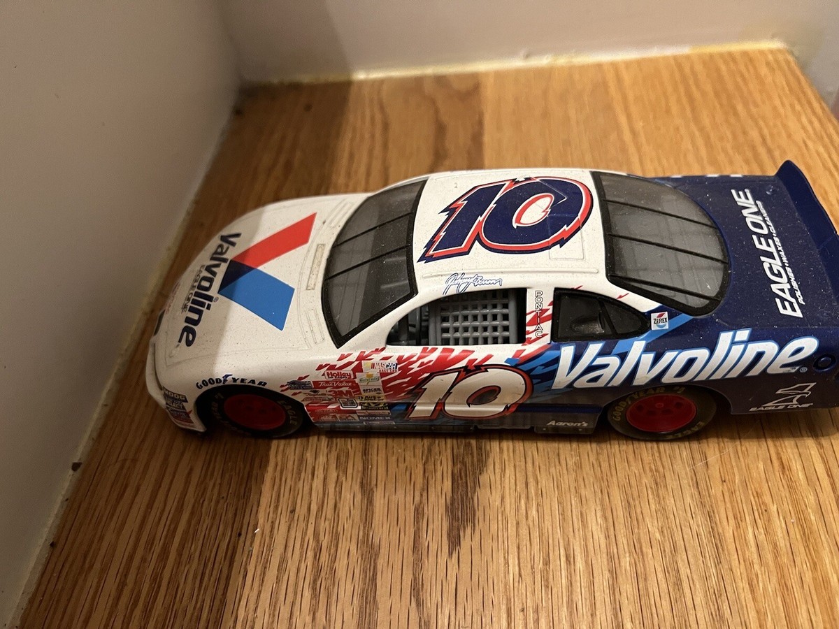 Racing Champions 2003 Johnny Benson #10 Valvoline Eagle One 1:24