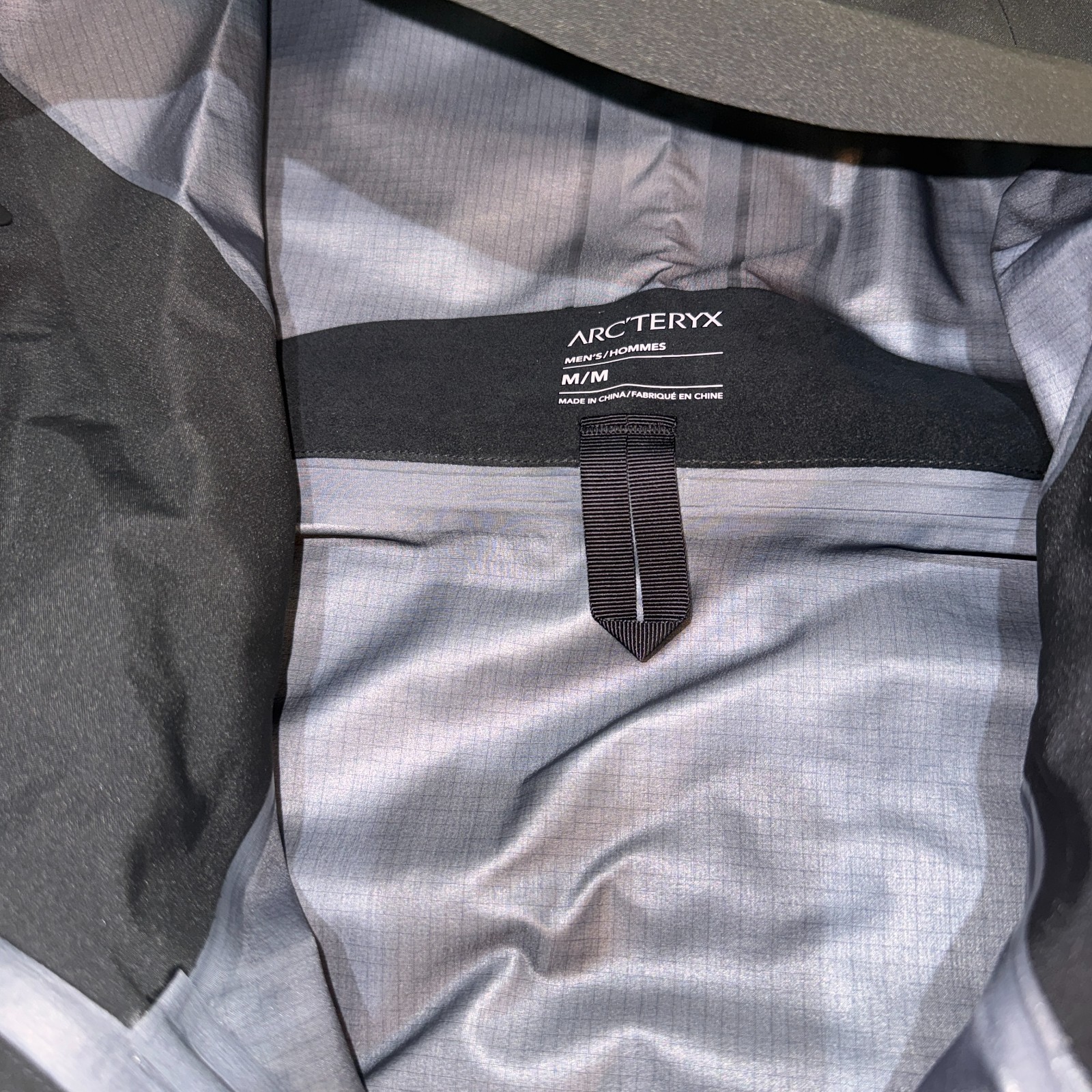 Arc’teryx Alpha SV Gore-Tex Pro Jacket 24K Black Medium BNWT RRP£800 image 3