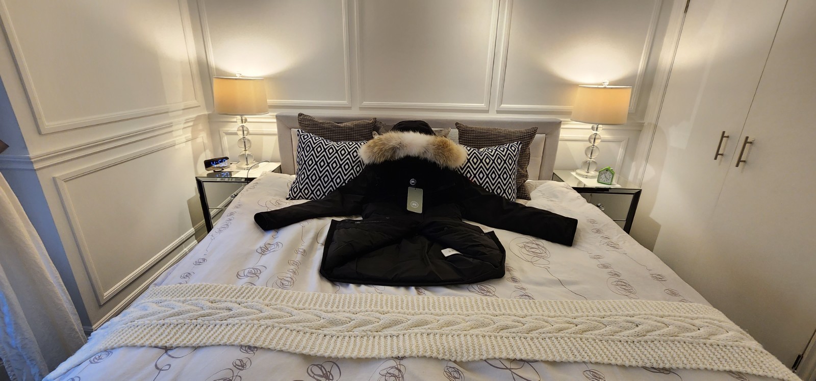 2022 Grey Label Canada Goose Trillium Small Parka with Fur image 6