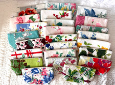 Vintage Tablecloth Zippered Pouch / Bags With Squared-Off Bottoms, Padding