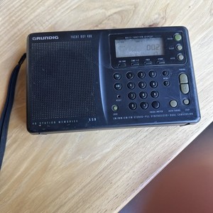 Radio Grundig Yacht Boy 230 – 16 Bandes Stéréo – Fonctionne Parfaitement