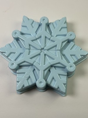 Williams Sonoma Nordic Ware Disney Blue Frozen Snowflake Pull Apart Cake Pan