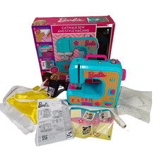 Barbie Catwalk Sew And Style Machine In Box No Doll Sewing Machine Pink 