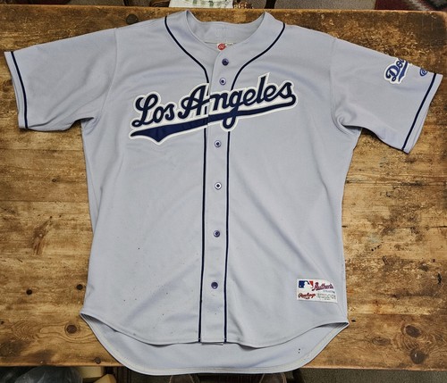 Camiseta deportiva Russell Athletic de visitante auténtica de los Dodgers de Los Ángeles talla 48 desgastada - Imagen 2 de 14