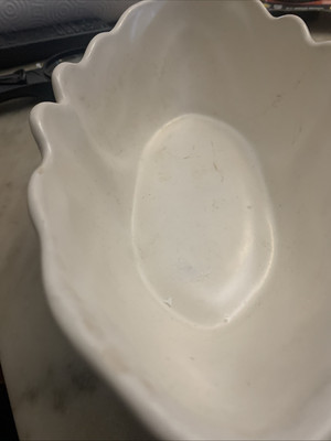Vtg Hull Pottery USA Off White Ceramic Oblong Scalloped Planter/Bowl 11x5.5x 3.5