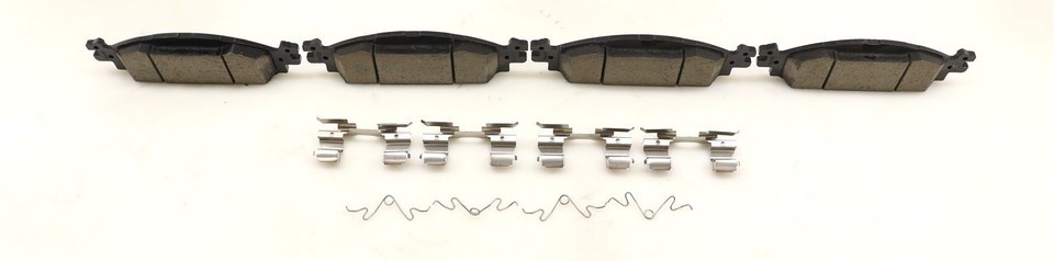 NEW Motorcraft Disc Brake Pad Set Front BRF-1467 Ford Lincoln 2009-2019