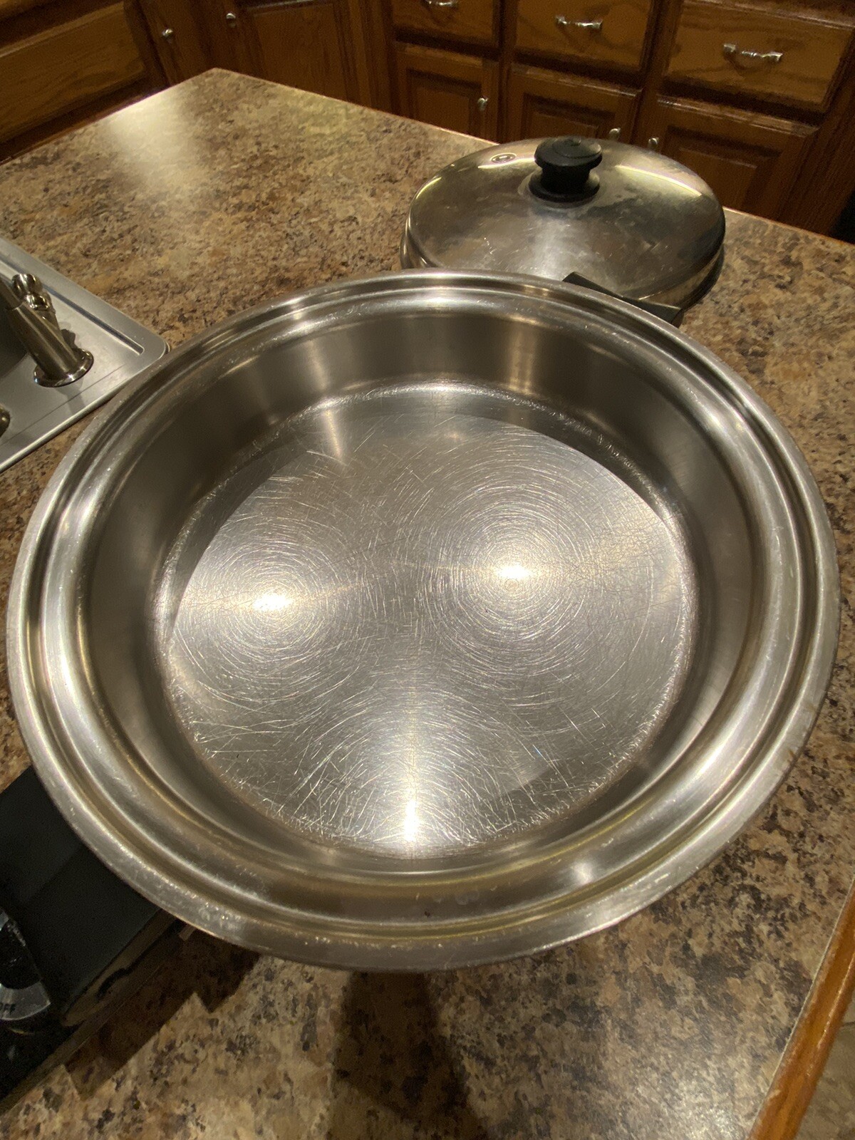 Saladmaster 7817 Electric Oil Core 11” Skillet & Vapo Lid & Cord Tested