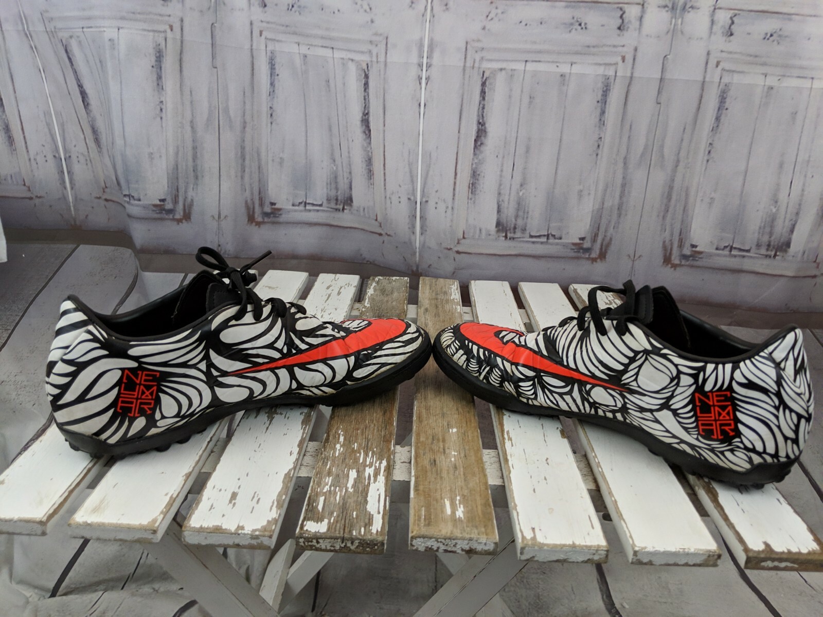 running shoes for indoor soccer