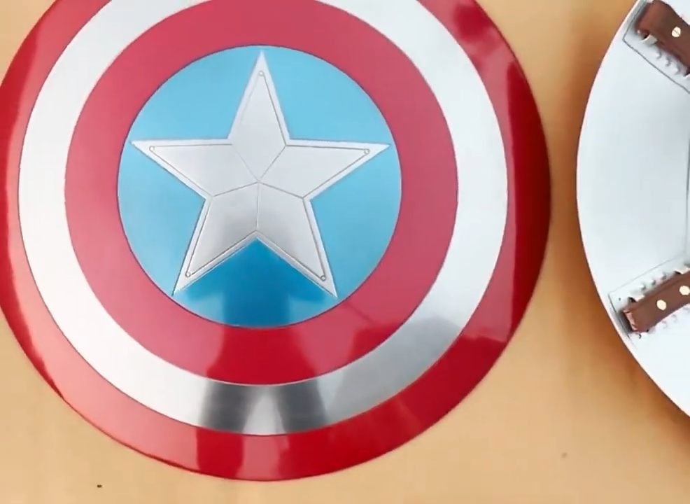 Marvel Legends Captain America 75th Anniversary Avengers Shield