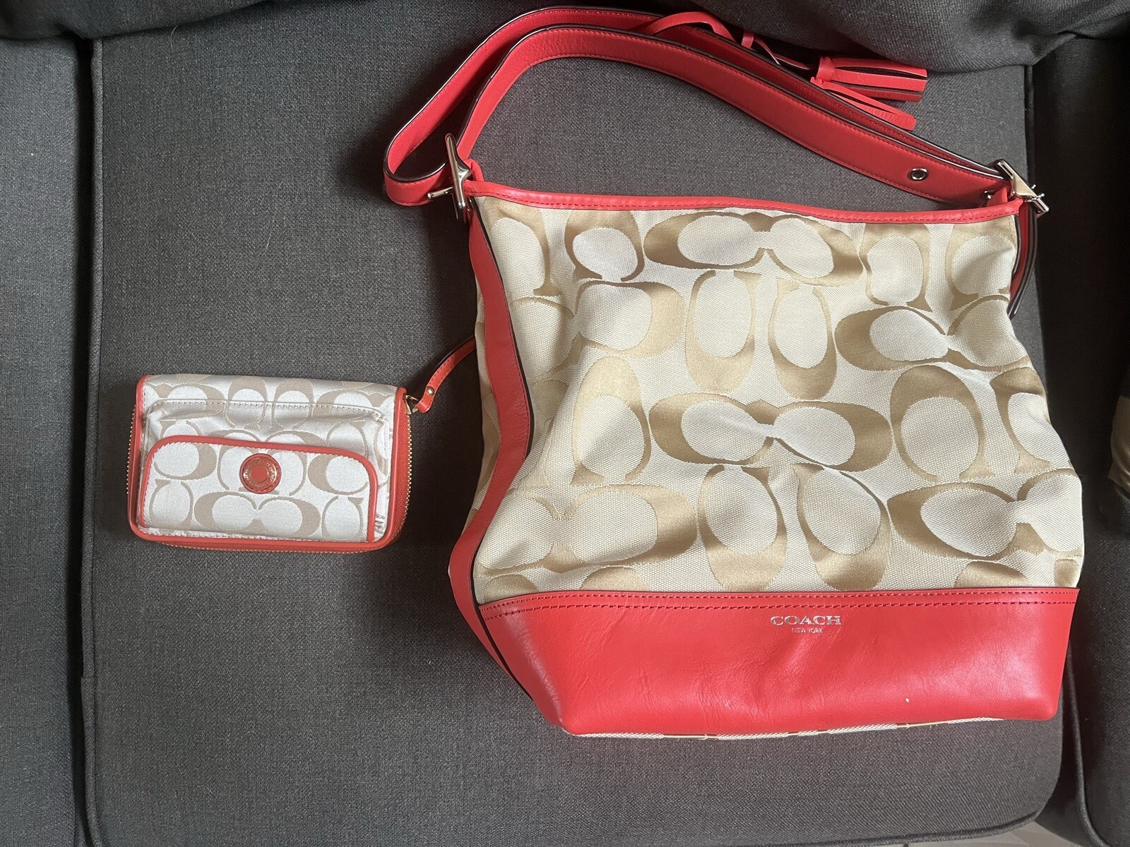 Coach Women's Shoulder Bag And Coin Purse  (K1275-21149) image 2