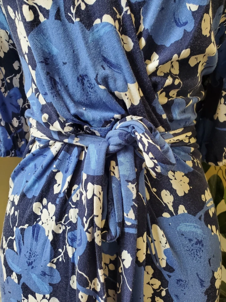 MERONA Dress M Blue Floral Stretch Faux Wrap - Image 4 of 4