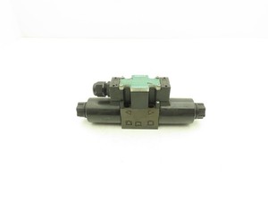 Nachi SE-G01-E3X-GR-D2-5453A Hydraulic Directional Control Solenoid Valve 24VDC