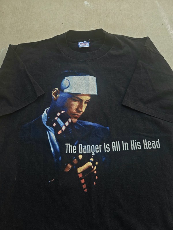 Vintage 90s Keanu Reeves Johnny Mnemonic Movie Promo T-shirt 1995 Size XL...