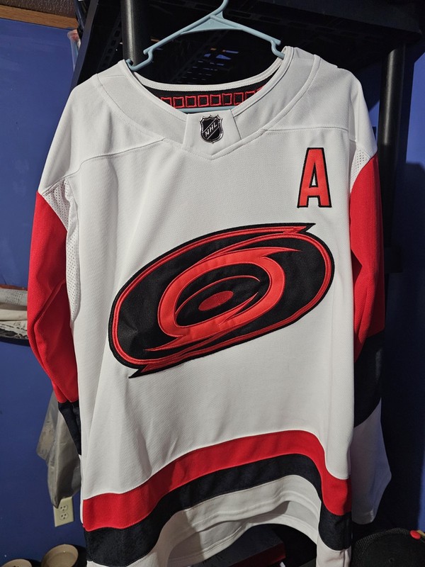 Carolina Hurricane Jersey Size 50