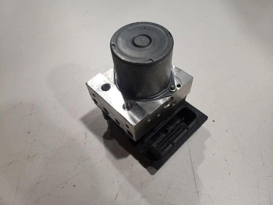 Sistema de frenos antibloqueo ABS - BMW 328XI E92 2007 cupé AWD - 07-13 OEM 6777422 Foto 2 de 4