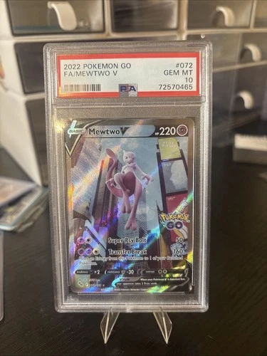 2022 Pokemon SWSH Pokemon GO Mewtwo V #072/078 PSA 10