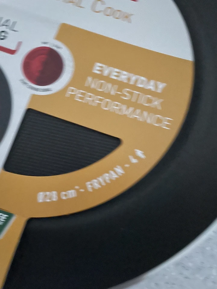 Tefal 28 cm Antihaft-Bratpfanne, Essential Cook, ohne Induktion, 4 Kochfelder - Bild 2 von 3