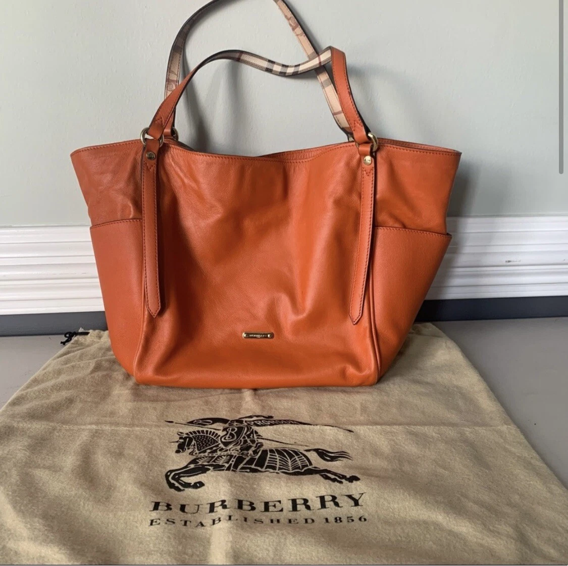 burberry leather tote bag