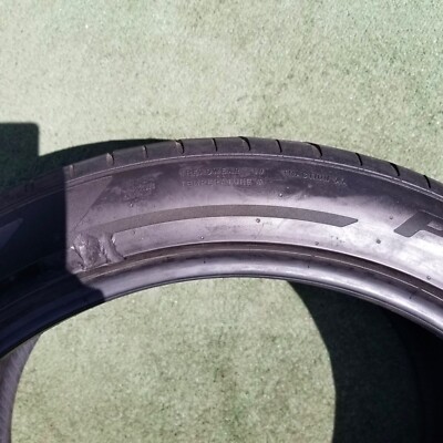 325/35R22 Pirelli P Zero Corsa PZC4 Tire Lamborghini Urus 325/35ZR