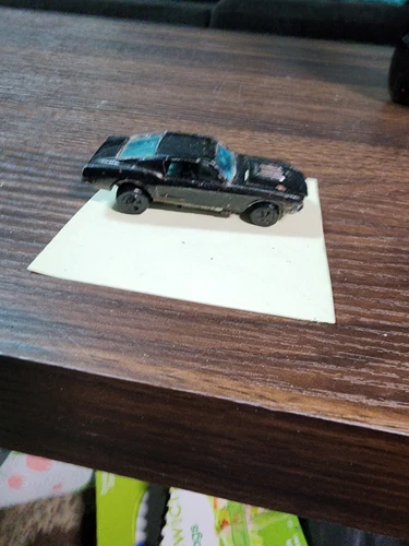 Hot Wheels 1967 ORIGINAL Redline Gold Custom Mustang  Die cast 1:64