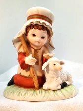 Homeco Little Shepherd with lamb Figurine - 4"