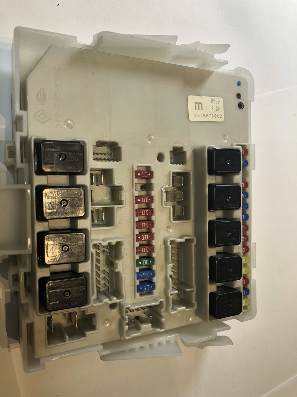04 05 06 07 200407 NISSAN TITAN IPDM ENGINE FUSE RELAY BOX 284B67S002