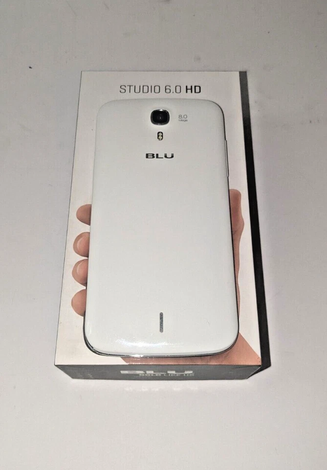 BLU Studio 6.0 HD, D650a White - Cracked, Turns On, But Does Not Boot Up + Box - Image 2 of 4