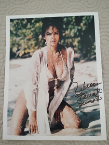 Rebecca Ferratti Signed Photo / 8"x10" / Actress & Playboy Playmate June 1986