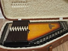Vintage Chromaharp Autoharp, 36 string, 15 chord, with case
