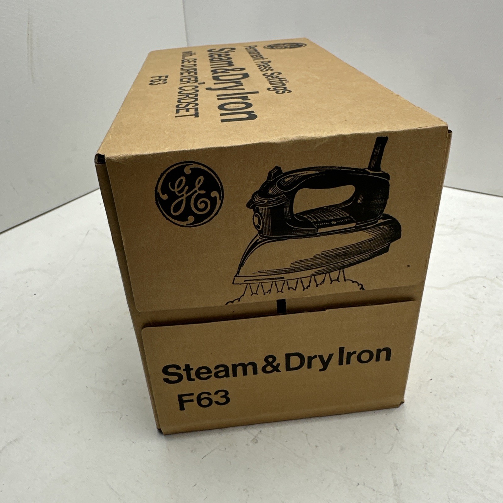 Vintage GE F63 Steam and Dry Iron General Electric Permanent Press SEALED NEW