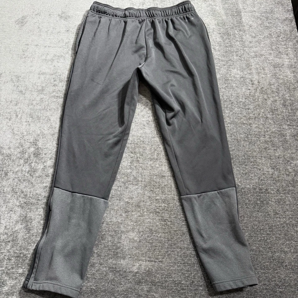 Pantalones Adidas Aeroready Training Track con cremallera al tobillo para hombre negros y grises talla grande Foto 2 de 4