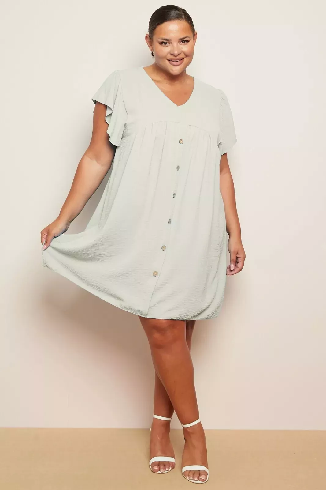 Robe italienne smockée à volants femme bouton uni devant manches courtes col V 8 26