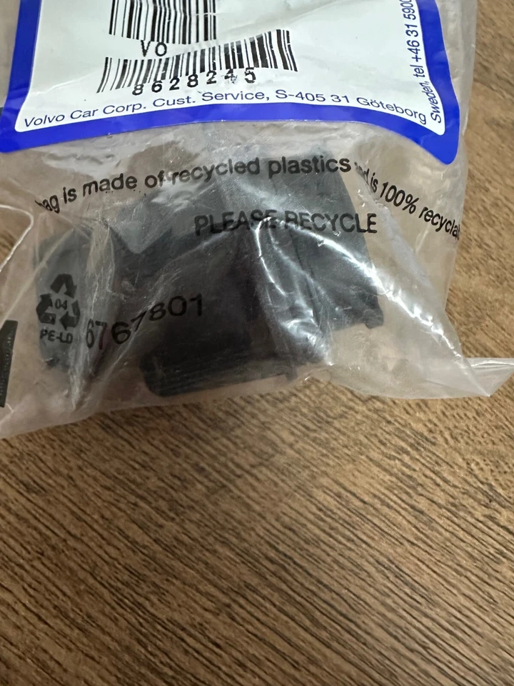 BRAND NEW VOLVO C70 MK1 Indicator Bulb Socket 8628245 NEW GENUINE Foto 4 de 4